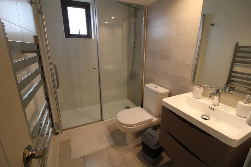 Tuarriendocl-mpha106 Gran Depto En Pto Varas 3d2b 6pax Sin Vista Primer Piso Con Jardin * Puerto Varas